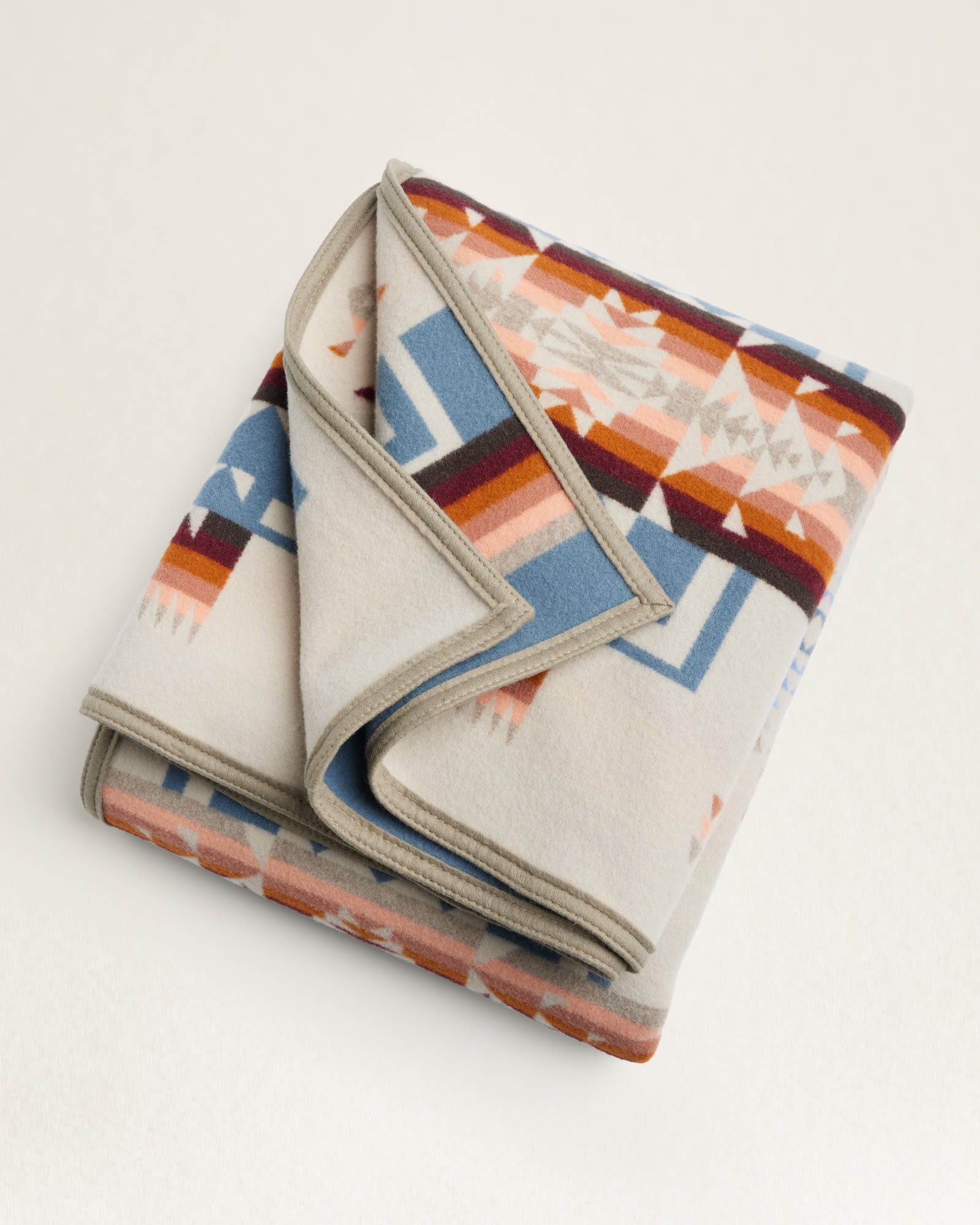 Pendleton Chief Joseph Blanket Rosewood folded - Blue Mountain Brands USA
