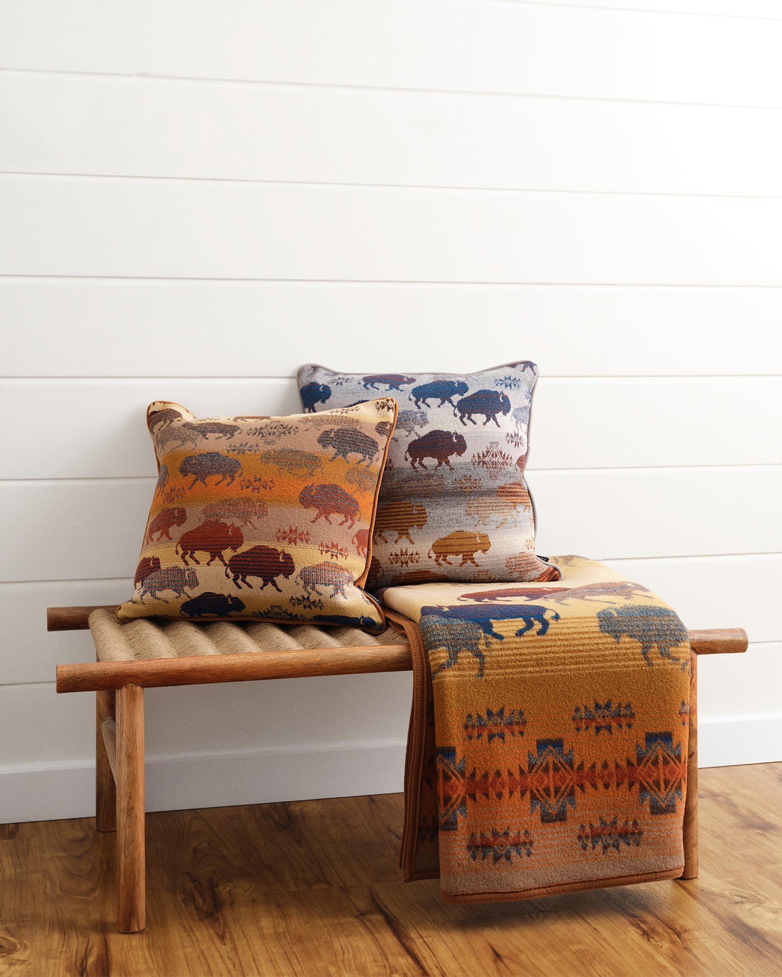 Bison Rush Hour Pendleton Throws Collection made Oregon, USA - Blue Mountain Brands USA Home Decor