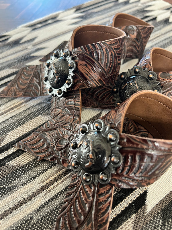 4-pc Cowboy Tool Western Leather Napkin Rings Handmade in Oregon - Blue Mountain Brands USA Home Decor