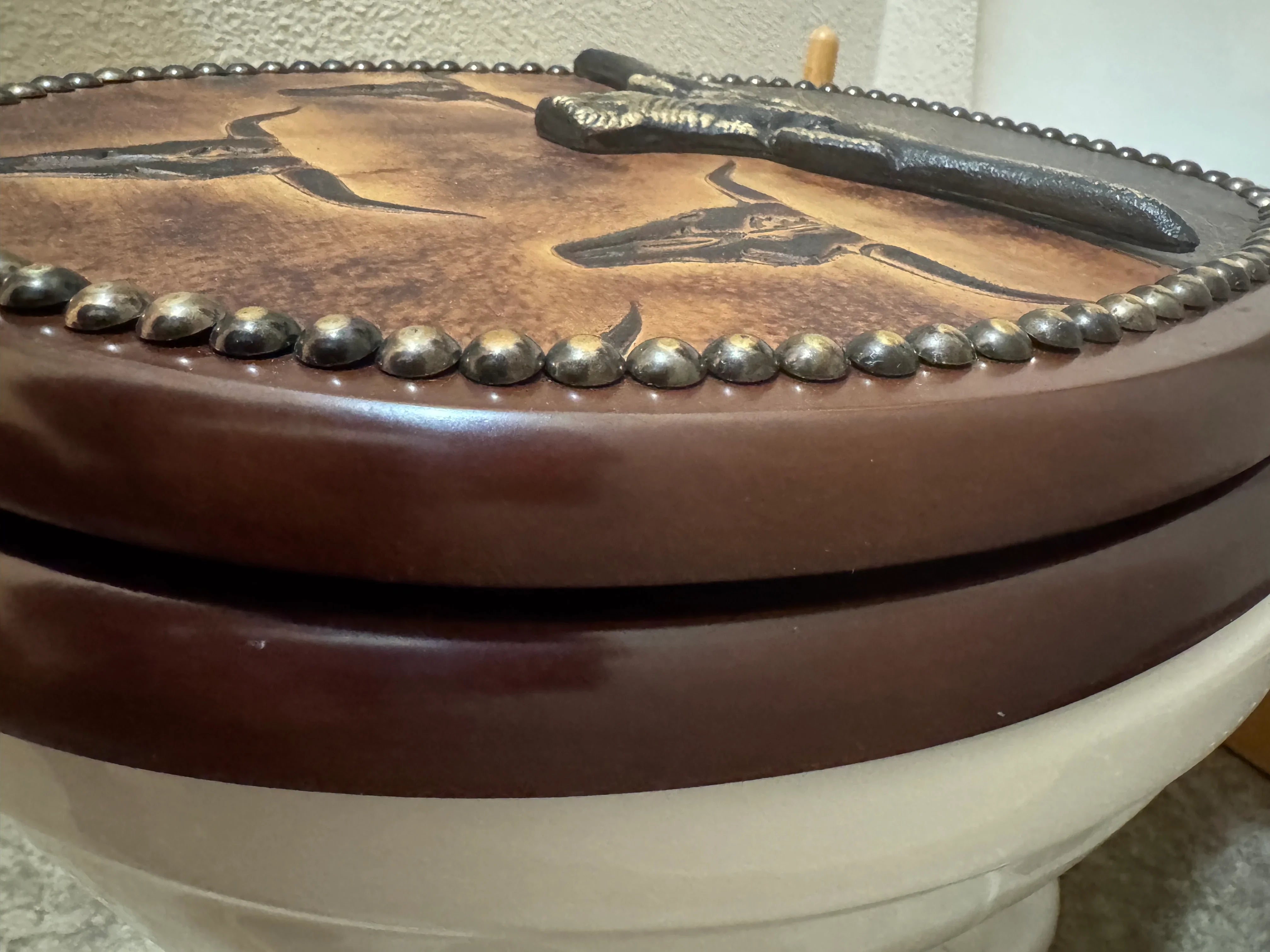 Handmade, custom made, American made Longhorn & Leather Deco Toilet Seat - Your Western Decor