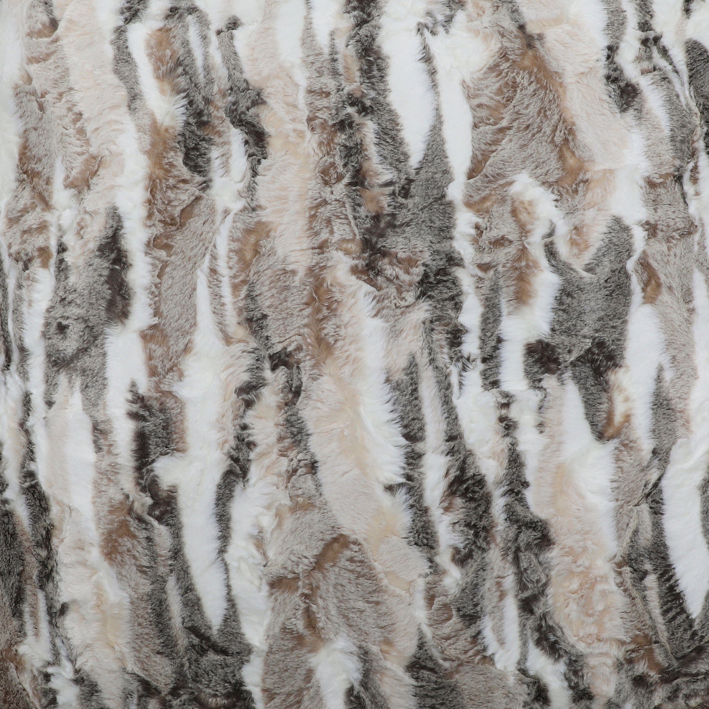 Wooded River Himalayan Faux Fur Throw - Thumbnail 5