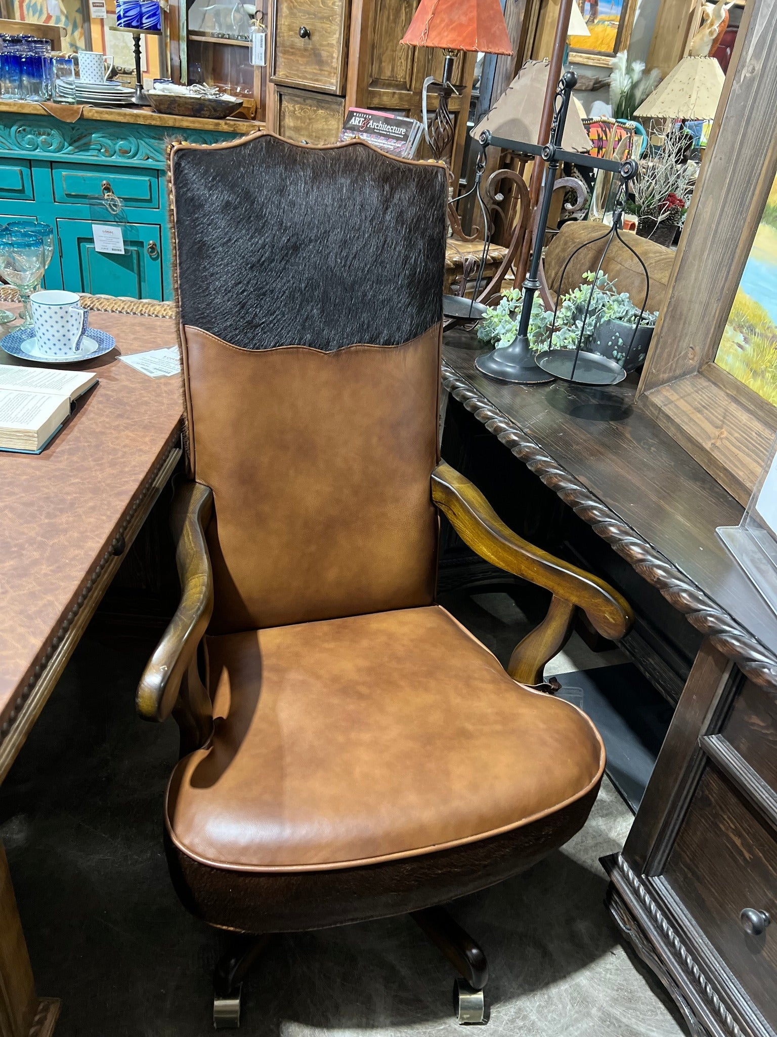 Threshers leather cowhide office chair on Tulsa King - Blue Mountain Brands USA