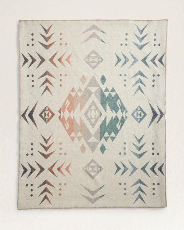 American made Pendleton Agate Beach Blanket - Your Western Decor